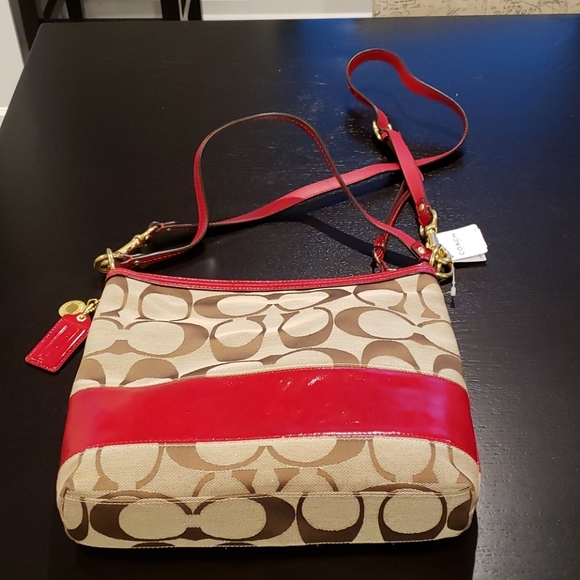 NWT! Coach signature bag - Picture 3 of 7